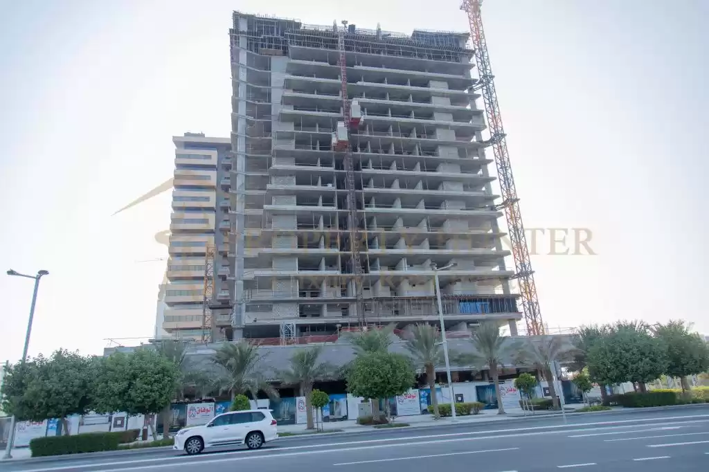 Résidentiel Off Plan 2 + femme de chambre S / F Appartement  à vendre au Al-Sadd , Doha #49892 - 1  image 