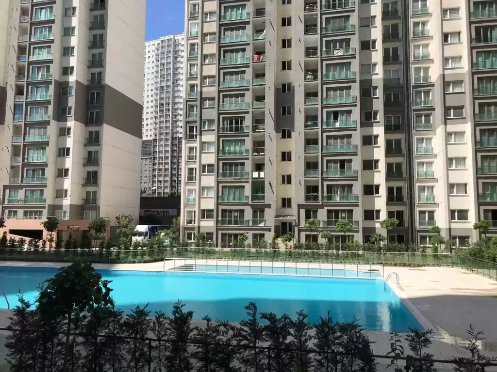 yerleşim Hazır Mülk U/F Bina  satılık içinde Al Khor #50560 - 1  image 