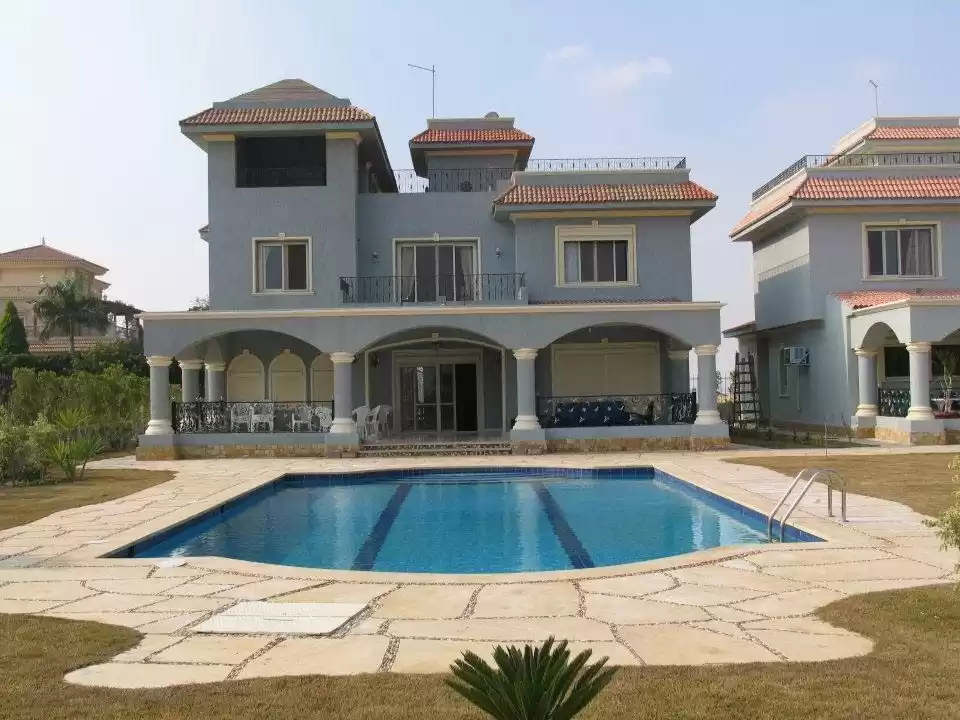 Wohn Klaar eigendom 5 Schlafzimmer U/F Alleinstehende Villa  zu vermieten in Lusail , Doha #51596 - 1  image 