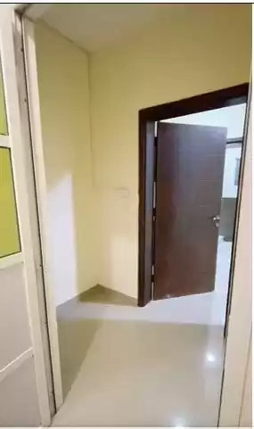 Residential Ready Property 2 Bedrooms F/F Apartment  for rent in Doha #7770 - 1  image 