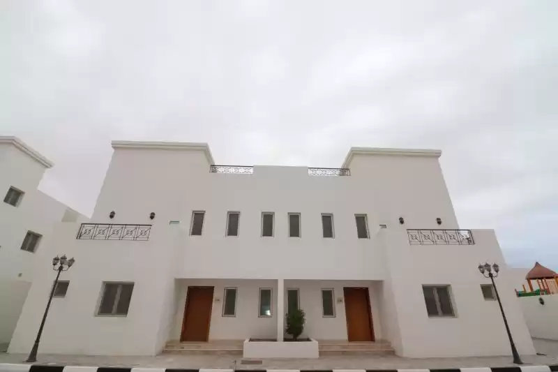 سكني عقار جاهز 2 غرف  نصف مفروش فيلا  للإيجار في الدوحة #8012 - 1  صورة 