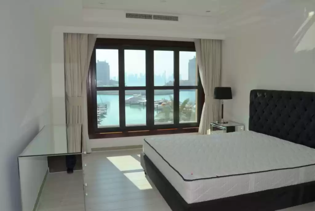 Residential Ready Property 3 Bedrooms F/F Townhouse  for rent in Al Sadd , Doha #8038 - 1  image 