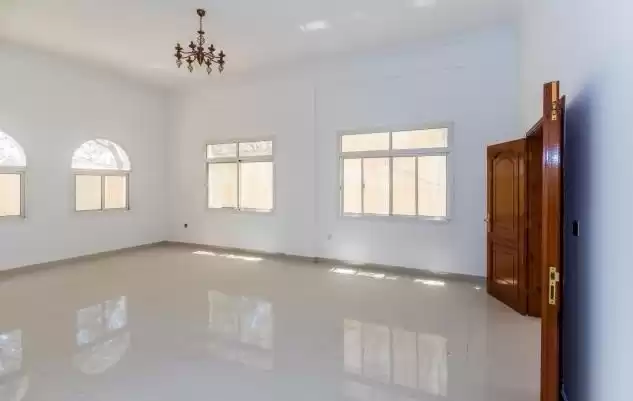 سكني عقار جاهز 3 + غرفة خادمة نصف مفروش فيلا في مجمع  للإيجار في السد , الدوحة #8066 - 1  صورة 