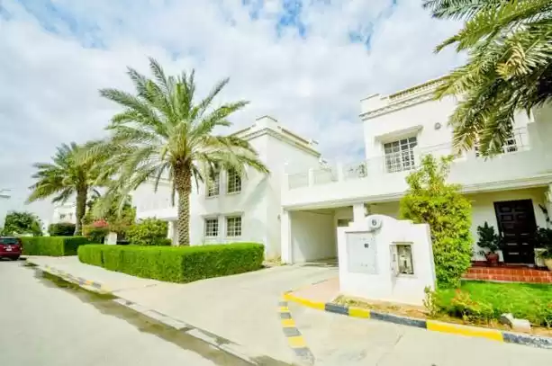 سكني عقار جاهز 3 غرف  نصف مفروش فيلا في مجمع  للإيجار في السد , الدوحة #8087 - 1  صورة 