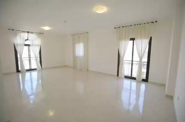 yerleşim Hazır Mülk 2 yatak odası S/F Apartman  satılık içinde Al Sadd , Doha #8239 - 1  image 