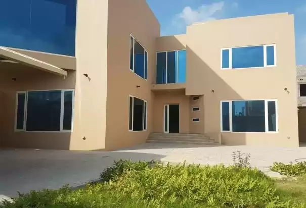 سكني عقار جاهز 4 + غرفة خادمة نصف مفروش فيلا  للإيجار في السد , الدوحة #8418 - 1  صورة 
