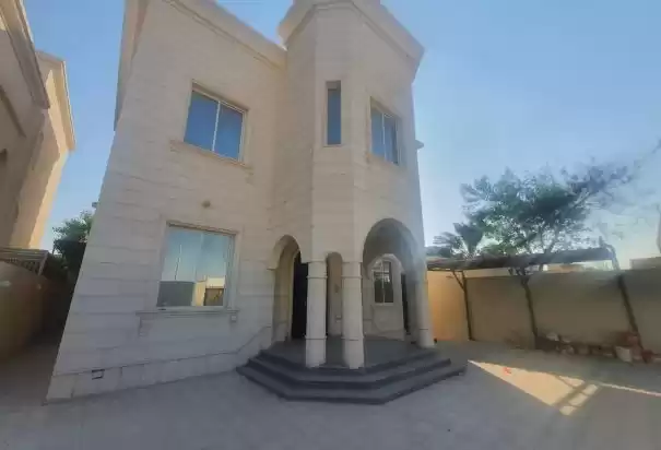 سكني عقار جاهز 6 + غرفة خادمة غير مفروش فيلا  للإيجار في السد , الدوحة #8420 - 1  صورة 
