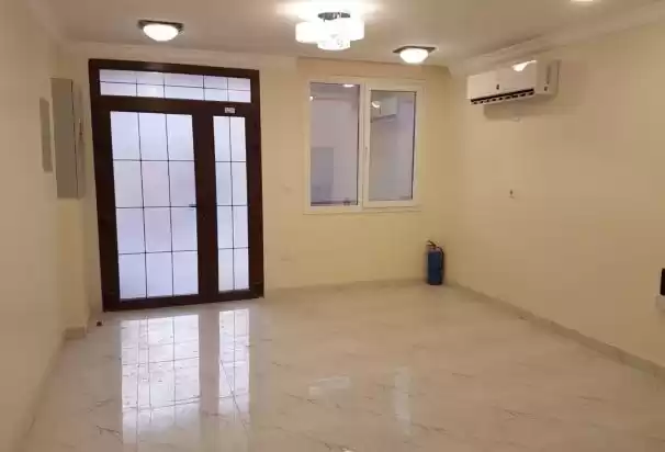 住宅 就绪物业 5+女仆卧室 U/F 独立别墅  出租 在 多哈 #8511 - 1  image 