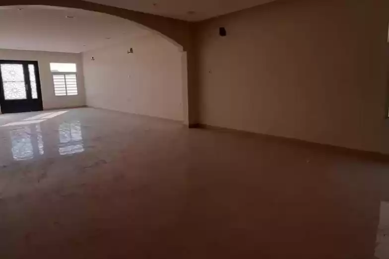 住宅 就绪物业 4 间卧室 U/F 独立别墅  出租 在 萨德 , 多哈 #8526 - 1  image 
