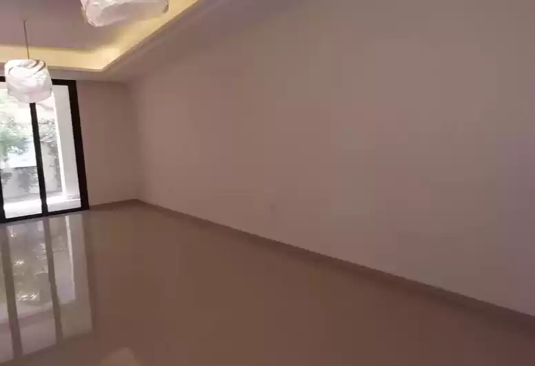 Residential Ready Property 4+maid Bedrooms S/F Villa in Compound  for rent in Al Sadd , Doha #8527 - 1  image 