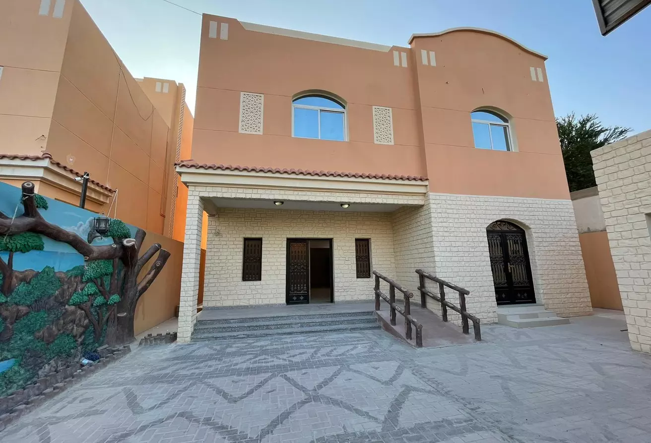 Résidentiel Propriété prête 6 chambres F / F Villa autonome  a louer au Al-Sadd , Doha #8540 - 1  image 