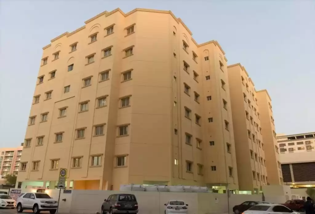 Жилой Готовая недвижимость 3 спальни Ж/Ж Квартира  в аренду в Аль-Садд , Доха #8573 - 1  image 