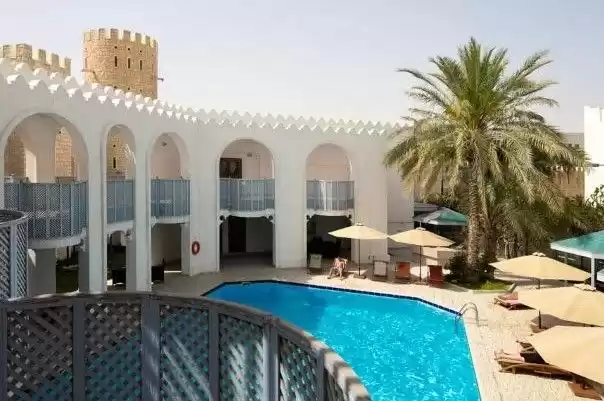 سكني عقار جاهز 2 غرف  مفروش فيلا في مجمع  للإيجار في السد , الدوحة #8783 - 1  صورة 