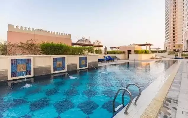 yerleşim Hazır Mülk 2 yatak odası S/F Apartman  kiralık içinde Al Sadd , Doha #8826 - 1  image 