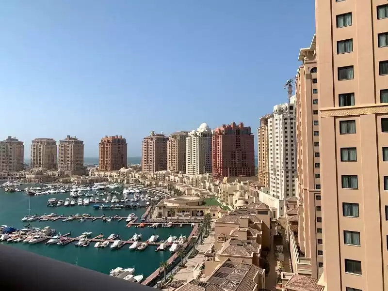 yerleşim Hazır Mülk 1 yatak odası F/F Apartman  kiralık içinde Al Sadd , Doha #8909 - 1  image 