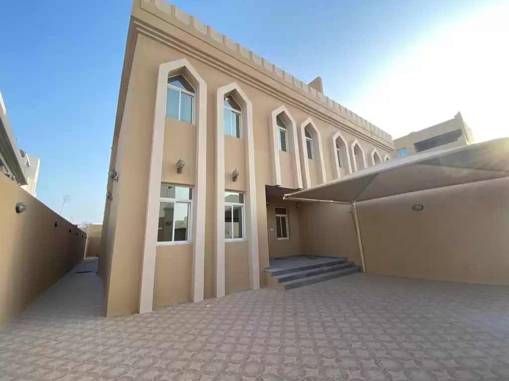 سكني عقار جاهز 6 غرف  غير مفروش فيلا  للإيجار في السد , الدوحة #9226 - 1  صورة 