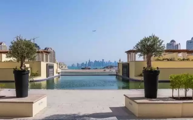 yerleşim Hazır Mülk 1 yatak odası F/F Apartman  kiralık içinde Al Sadd , Doha #9369 - 1  image 