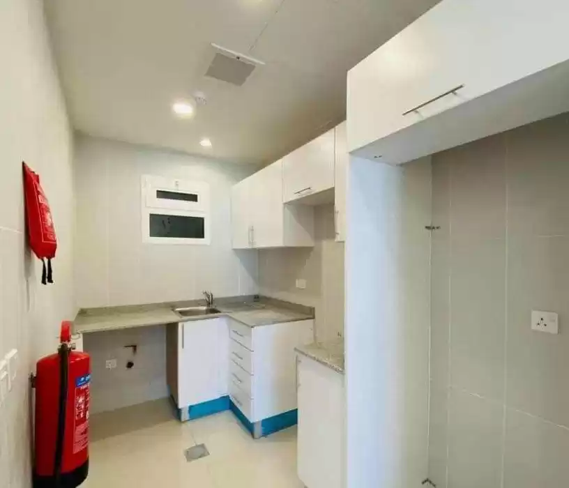 住宅 就绪物业 2 间卧室 U/F 公寓  出租 在 萨德 , 多哈 #9404 - 1  image 