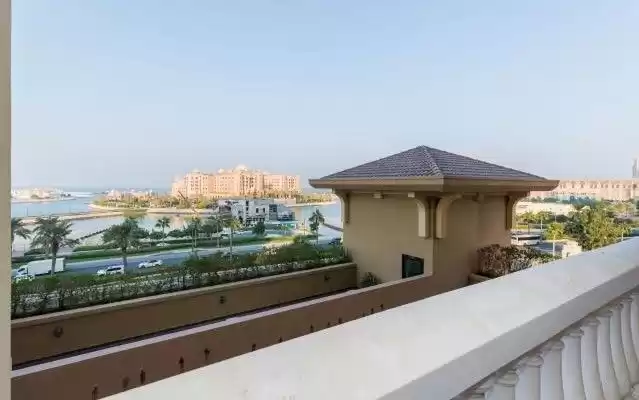 yerleşim Hazır Mülk 2 yatak odası S/F Apartman  kiralık içinde Al Sadd , Doha #9484 - 1  image 