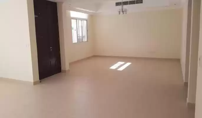 Жилой Готовая недвижимость 5 спален С/Ж Вилла в комплексе  в аренду в Аль-Садд , Доха #9596 - 1  image 
