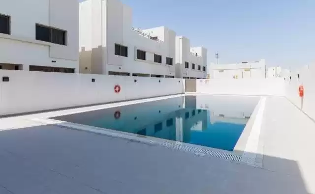 سكني عقار جاهز 1 غرفة  مفروش فيلا في مجمع  للإيجار في الدوحة #9608 - 1  صورة 