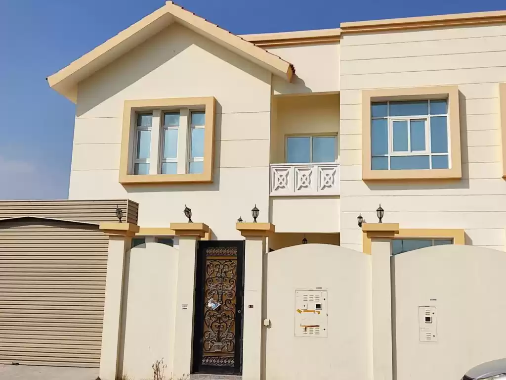سكني عقار جاهز 7 غرف  غير مفروش فيلا  للإيجار في السد , الدوحة #9634 - 1  صورة 