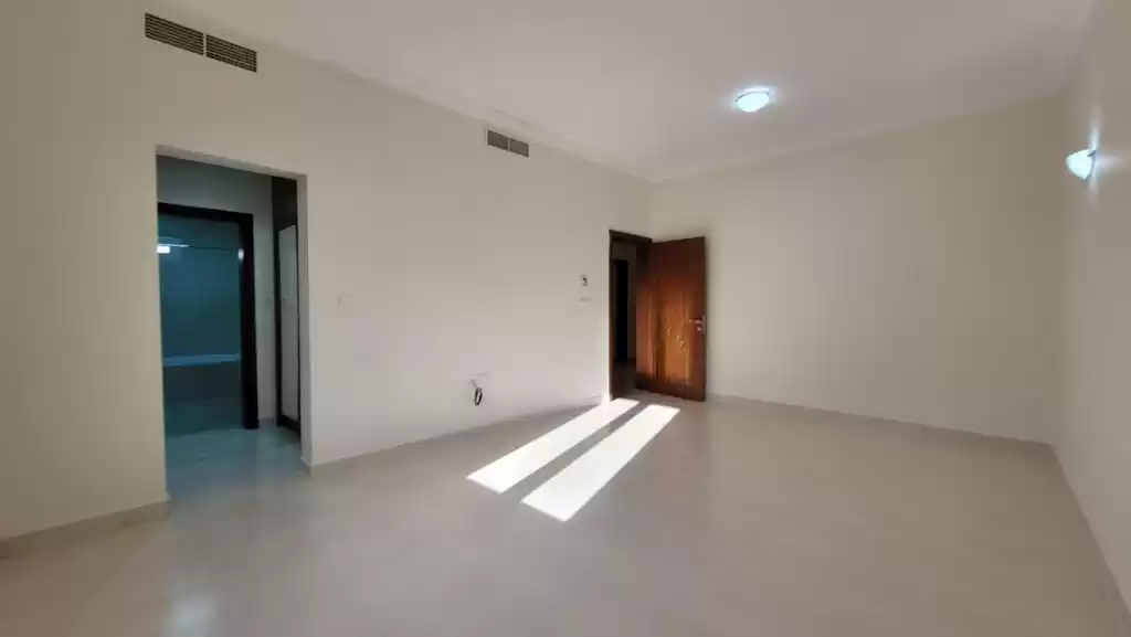 سكني عقار جاهز 4 غرف  نصف مفروش فيلا  للإيجار في السد , الدوحة #9635 - 1  صورة 
