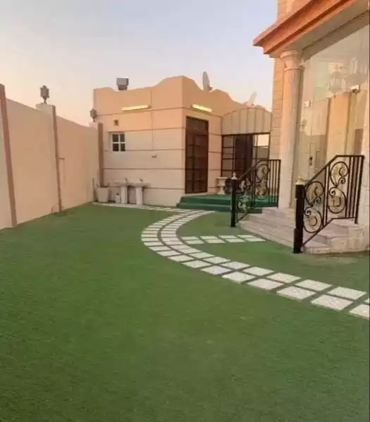 سكني عقار جاهز 5 غرف  مفروش فيلا  للبيع في السد , الدوحة #9731 - 1  صورة 