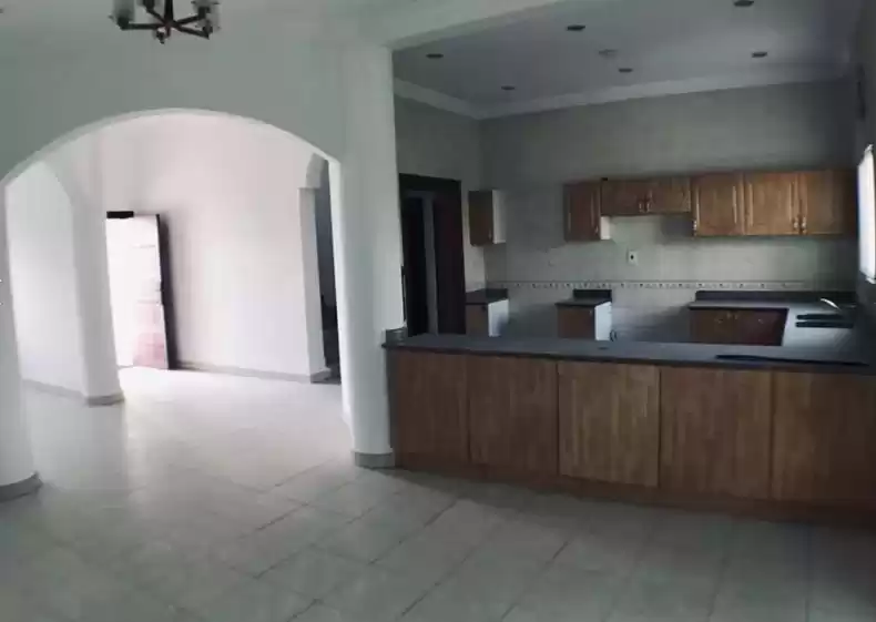 Residential Ready Property 5+maid Bedrooms U/F Compound  for rent in Al Sadd , Doha #9775 - 1  image 